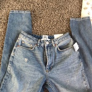 BDG Mom high waisted tapered leg